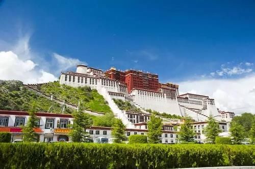 比故宫还壕的宫殿：厕所300年不打扫，最好的藏传文玩都在这儿