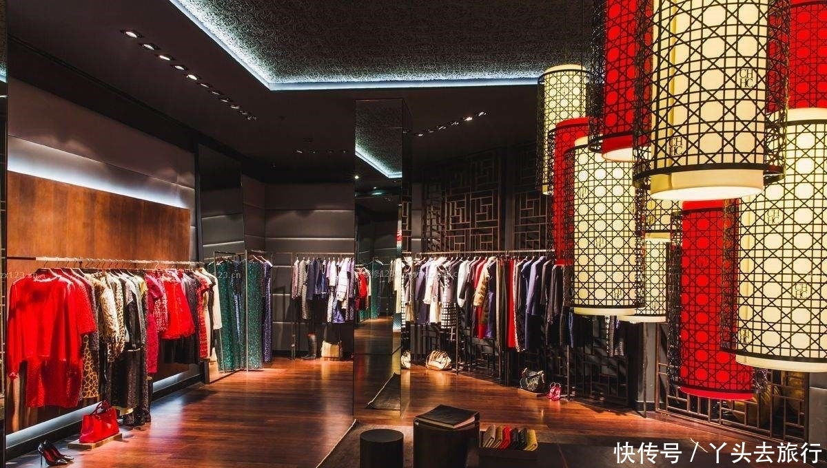 日本人来中国旅游也疯狂购物，日本游客都买了什么？网友：笑了