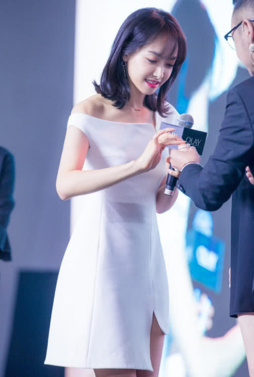 宋茜从大粗腿变成细长腿,全靠裙子上的一点小心机,很值得借鉴!