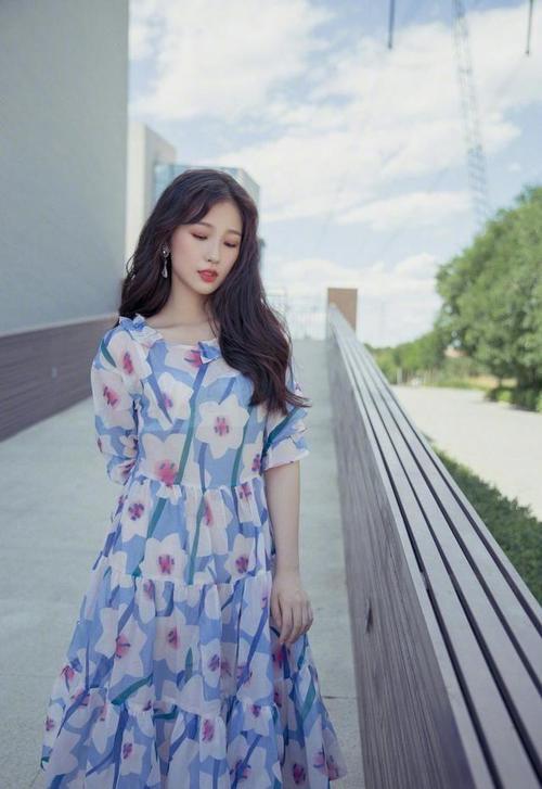 虞书欣解锁清新可爱风，秒变日系美少女！