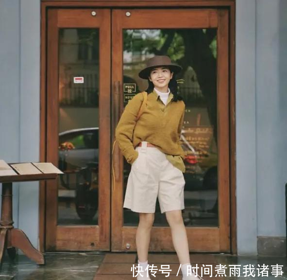 【强大】“气场强大”的女人,穿毛衣很少配牛仔裤!学学三木搭配,真时髦