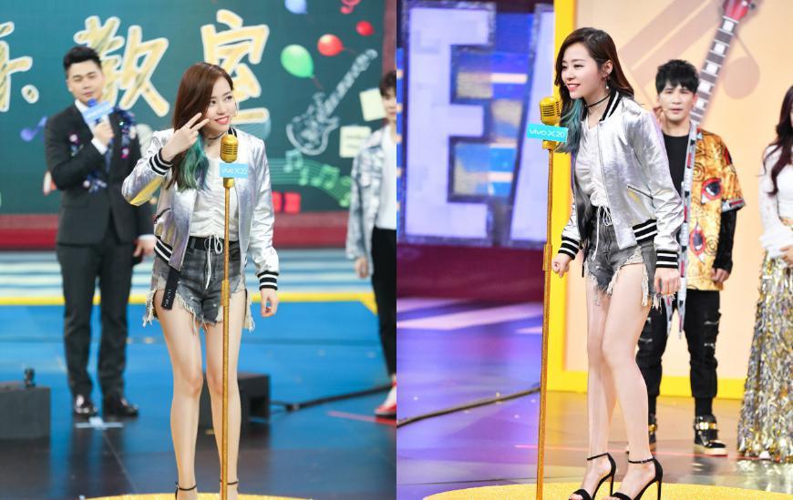 张靓颖好猛!短裤烂成“三角裤”也还敢穿,网友:为了出名拼了!