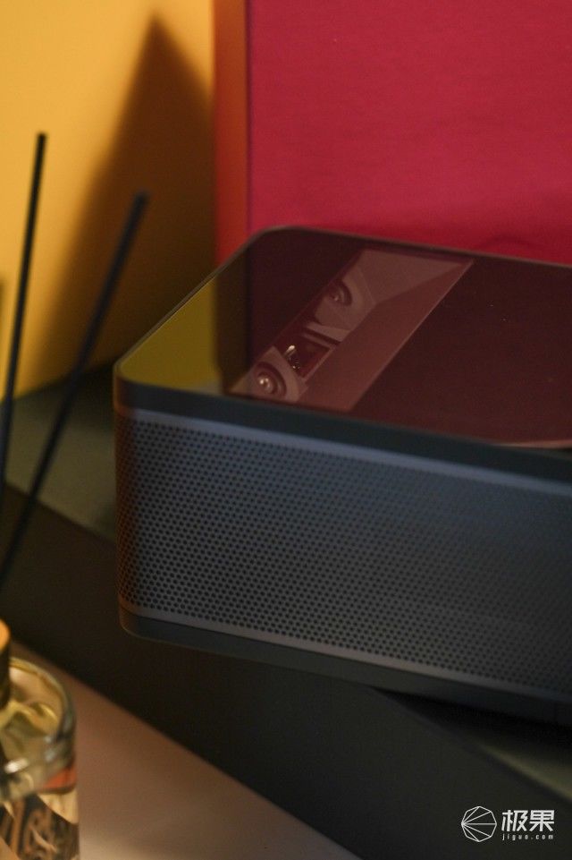 puppy cube触控投影与小木匠碰撞出的智能家居