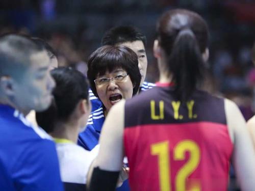 李盈莹接一传很有天赋！中国女排队员有些能力不挖掘还真不知道