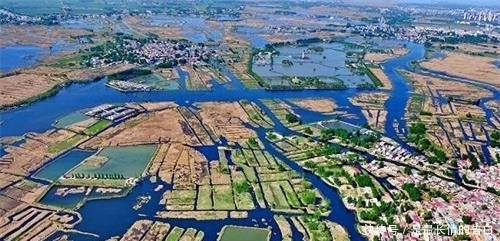 中国注定要崛起的两座城市！一个国家大力扶持，一个全球闻名