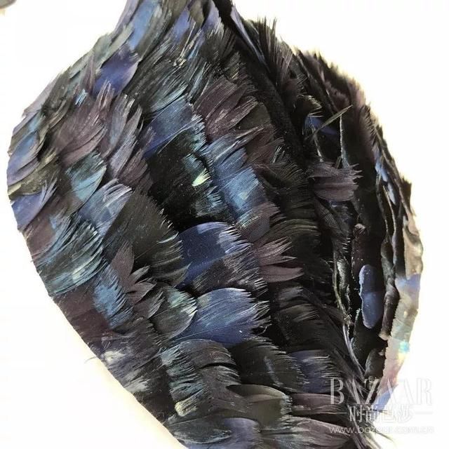 塞纳河倒映的Chanel高定，流淌的是左岸的旧时光