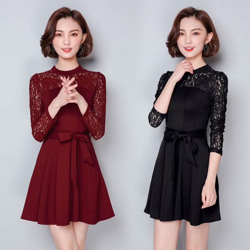 女人越开越大胆了，秋季裹胸搭配连衣裙+高跟鞋，十个男人就个迷