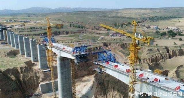  [我国]我国高铁为什么要在“空中”建设外国人评价中国人太聪明