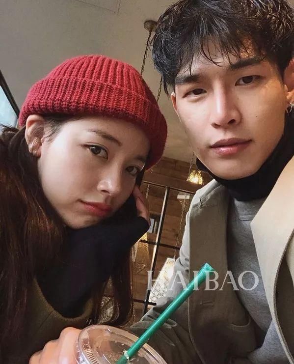 羡慕|靠“虐狗”合照火爆INS，这对韩国小夫妻也太甜了?