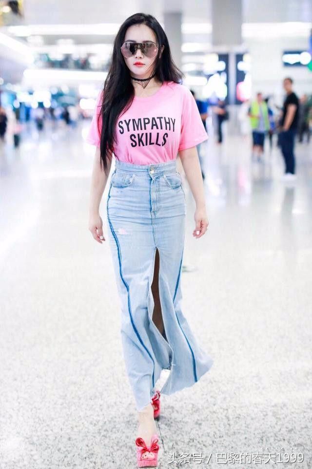 冉莹颖为了勒出细腰，都扎出褶子了！大家却看不到腰，只看到胸！