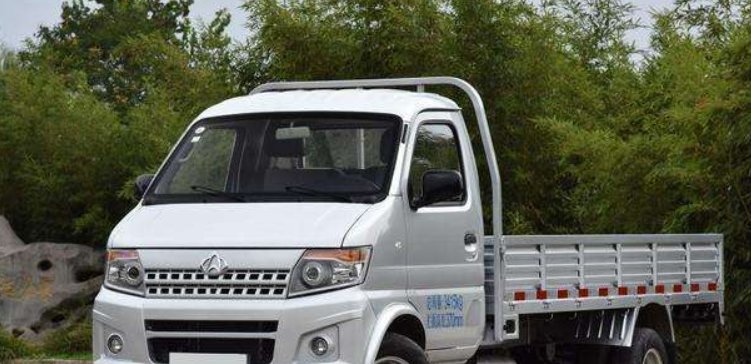 「超载」不超载就不叫真正的跑运输？货车限重，习惯了超载的司机怎么办？