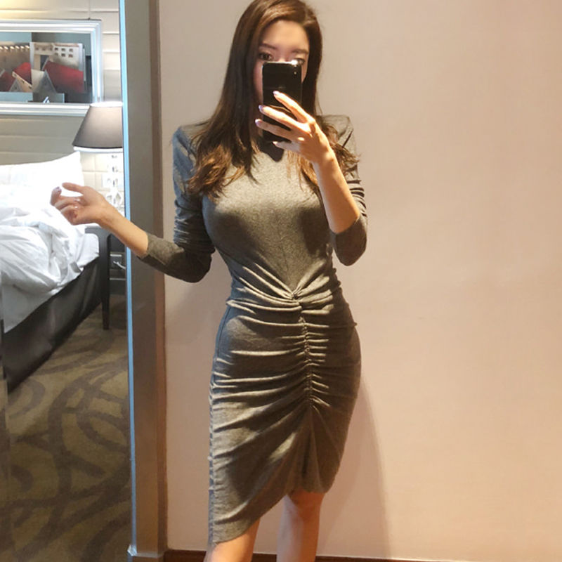 身材丰满的你，学学下面女人这样穿，凸显S曲线性感妖娆