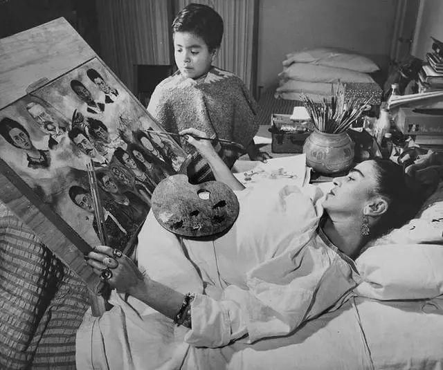 每周芭报|Dior开始卖公仔了!唐嫣居然会说土味情话?