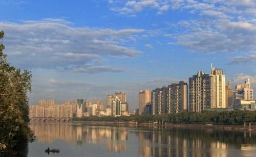 我国最稳的“宜居城市”，11次登榜中国十佳，杭州苏州甘拜下风