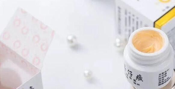 #毛孔粗大#是不是30岁之后,女人的皮肤就开始走下坡路了?