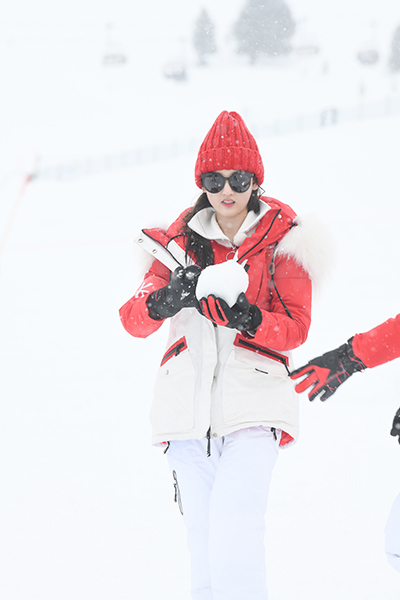 宋祖儿《奔跑吧》最萌队长上线 紧张瓢嘴曝光