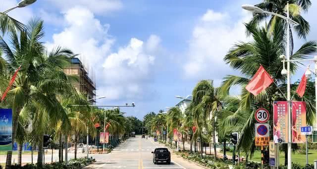 我国最大的地级市！面积超过世界多数国家，小超市起名也霸气侧漏