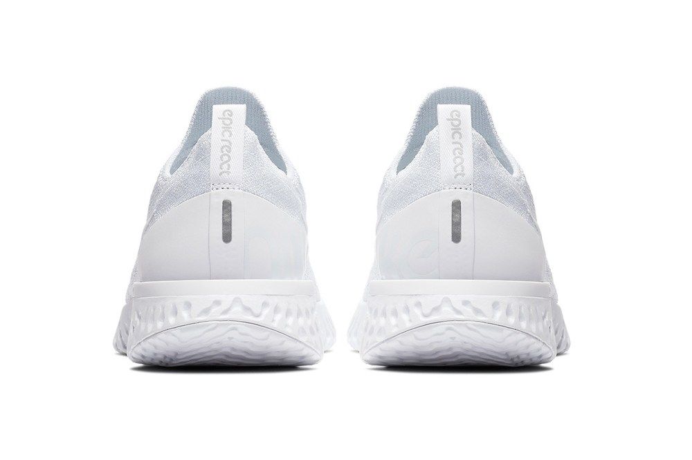 Nike Epic React Flyknit 全新Triple White配色正式上架