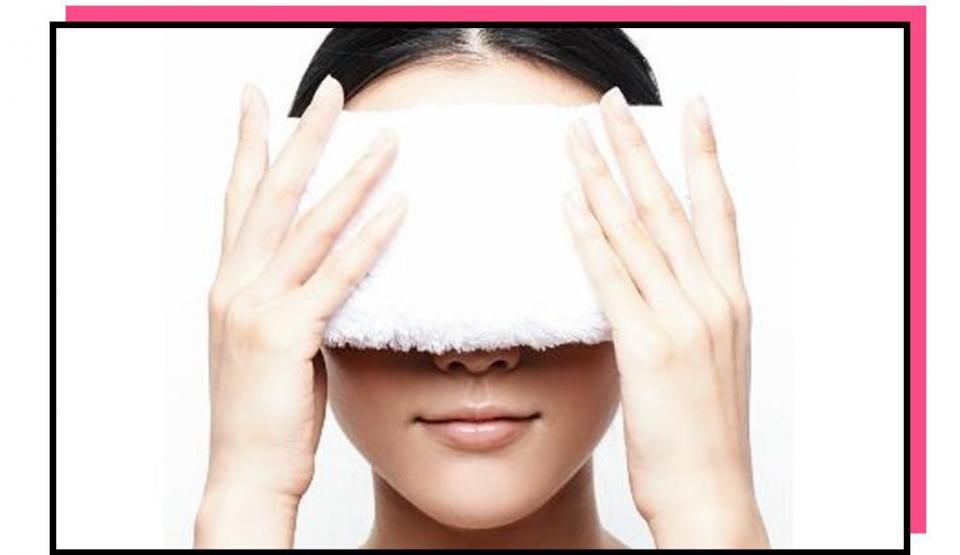 “你这个是肿眼泡，哭不出邓伦那样的双眼皮的。”