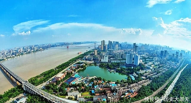 中国最有“潜力”的四座城市，重庆、武汉均上榜，有你家乡吗？