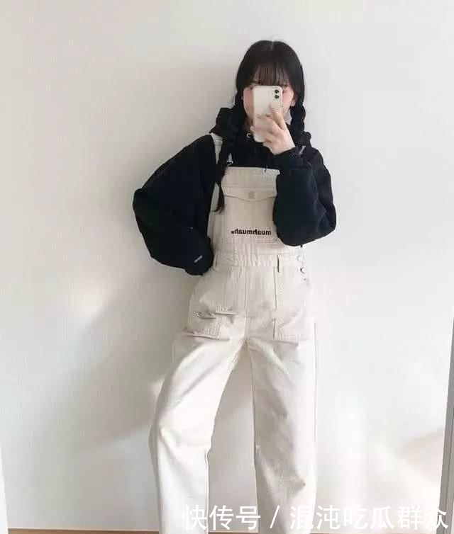  『紧身裤』建议小个子女生：别总穿棉服＋紧身裤，2020流行这样穿很显高