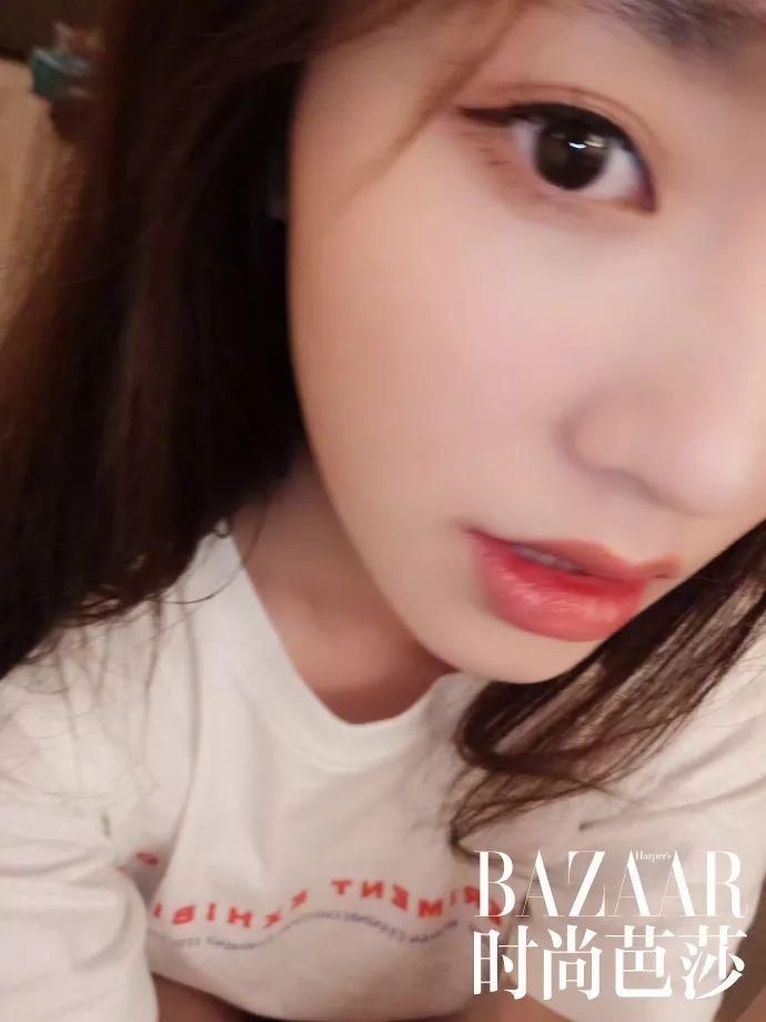 林允的“叠加唇”好抢眼!一秒变身BlingBling女孩~