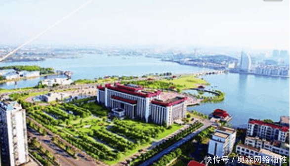  「湖泊」中国“最小”的地级市, 领土只有0.15万平方公里, 名气