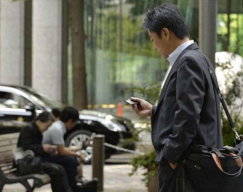 冬天不怕冷的日本女人和夏天不怕热的日本男人