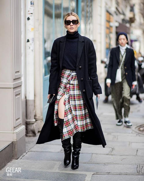 让时尚达人教你把格子裙怎样穿出经典时髦感!