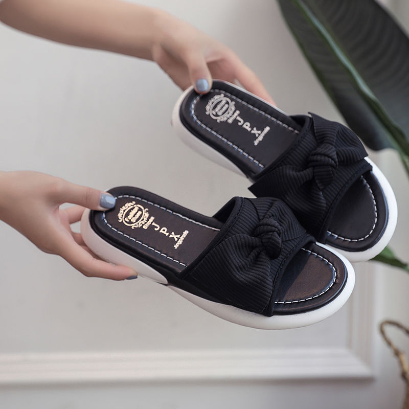 怪不得女人都不爱高跟鞋了，有着凉鞋谁还穿别的?