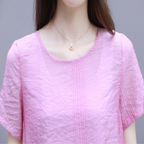 T恤搭牛仔裤太普通，这样的套装气质出众，让你美的没道理