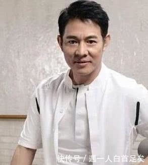 糟糠之妻■李连杰为改运娶前妻?抛弃“糟糠之妻”后黄秋燕寄居地下室