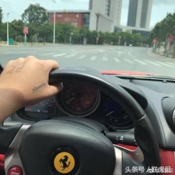 李嘉臣P图假捐款于海明哥哥三十万，惹众怒！