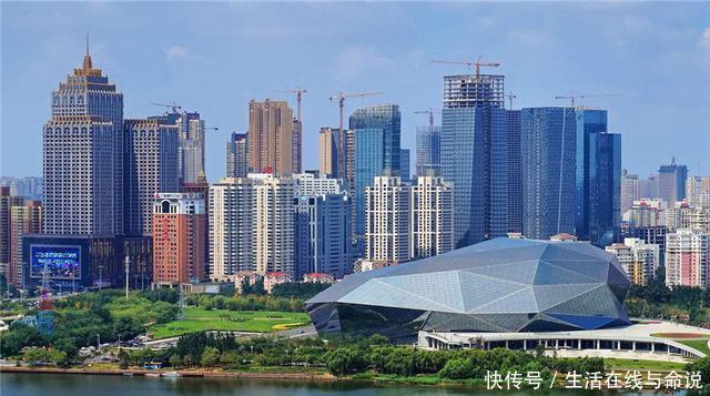中国超幸运的城市, GDP仅5000多亿, 却入选新一线城市!
