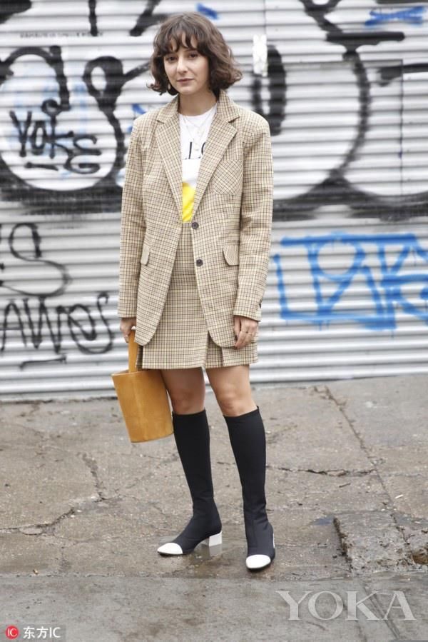 被食物迷惑的迪丽热巴告诉你，被食物迷惑也能美美哒~