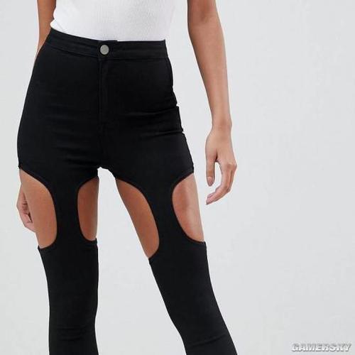 裤子也能露出绝对领域？国外时尚圈的奇葩破洞牛仔裤