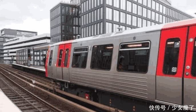  #高铁#高铁一到晚上就停运，这是为什么？今天终于明白了