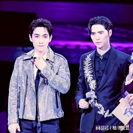 朱一龙阿云嘎同框