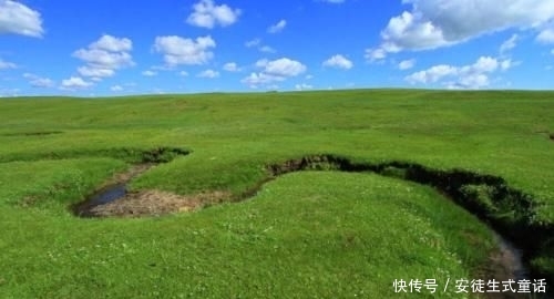  #最窄#中国“最窄最弯曲”的河流，胖的鱼还要挤过去，最窄的地