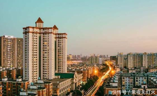 西南将要崛起的大都市，新二线城市排第一，发展速度比成都还快！