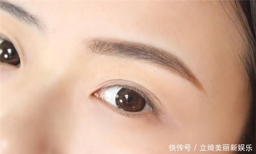 「咖啡色」眉笔是铅笔吗 眉笔的其他用途