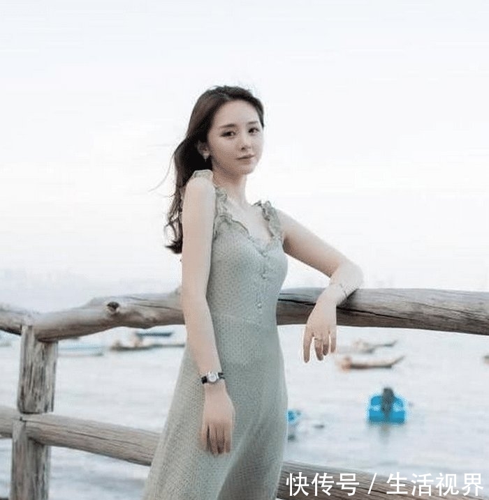 [小姐姐]摄影这样的小姐姐适合娶回家！