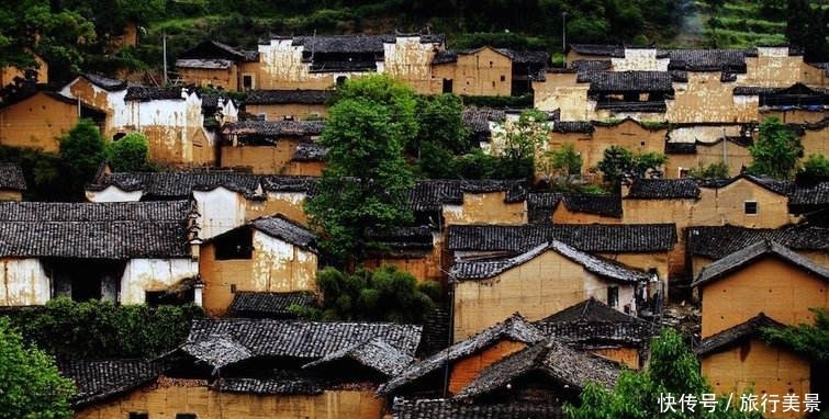 全国“最难生活”的村庄:建在悬崖峭壁上,很多人一生都没下山过