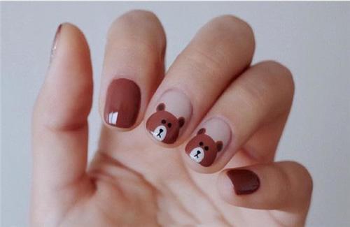 适合秋冬的简约美甲，超显气质又显白！从此手白再也不是梦！