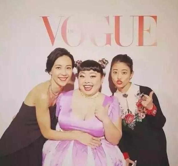 180斤郑少秋女儿，穿出迷人身姿，网友：简直是胖女孩的穿衣指南