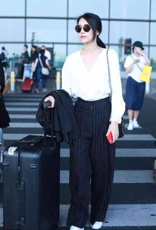 【 阔腿裤】高圆圆婚后身材走样发福,但是依旧美丽动人,身材不好如何弥补
