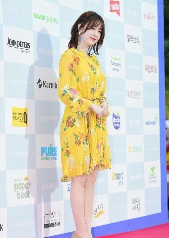 又一个韩星胖了，具惠善衣服的腰带都快系不上!