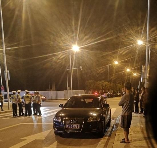 网传开江交警对乱停乱放豪车不贴罚单，事实真相却是......