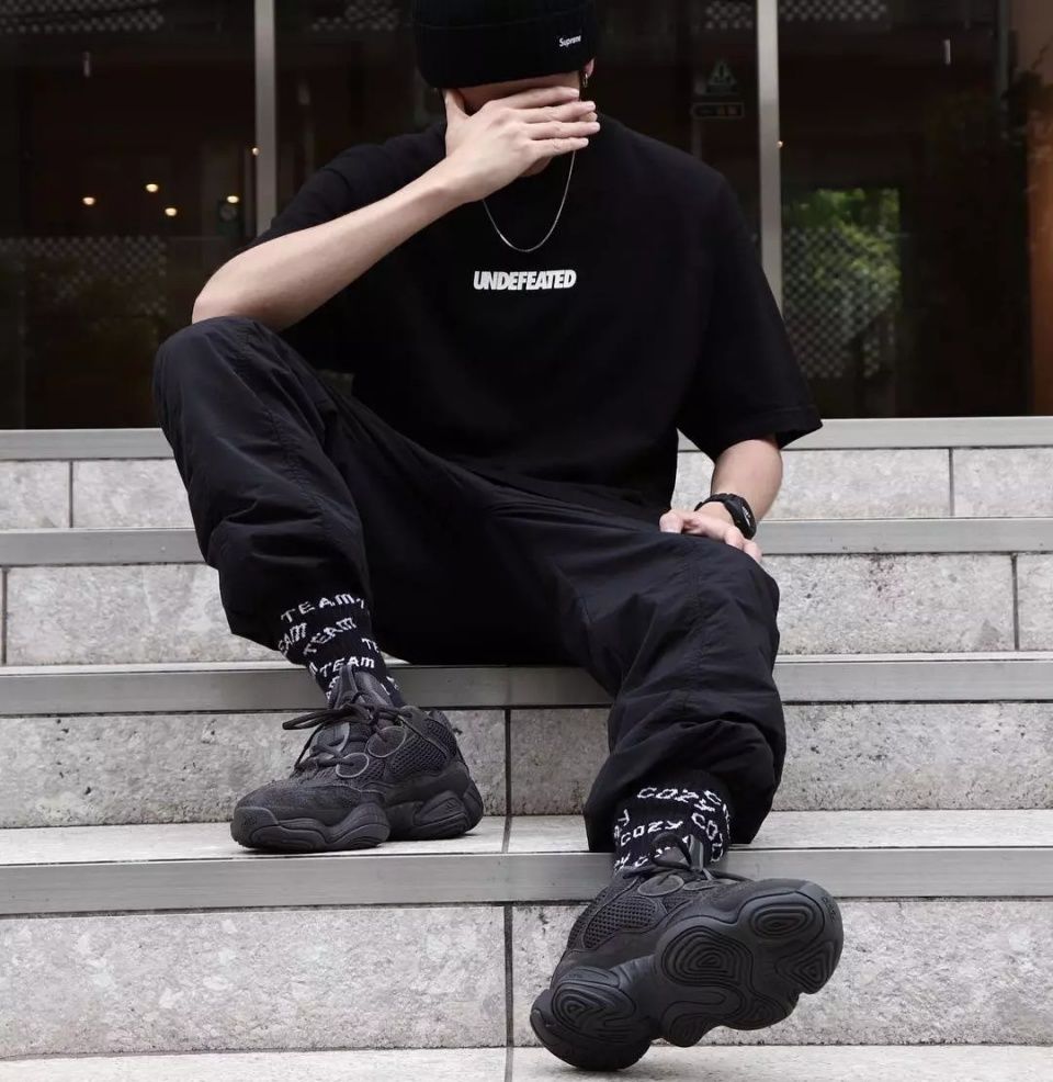 近期起飞的球鞋里,熊猫只排倒数第 2!第 1 名根本买不到!