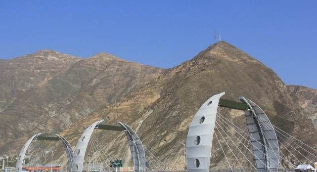 中国10大超级工程，港珠澳大桥上榜，第一名始建于百年前